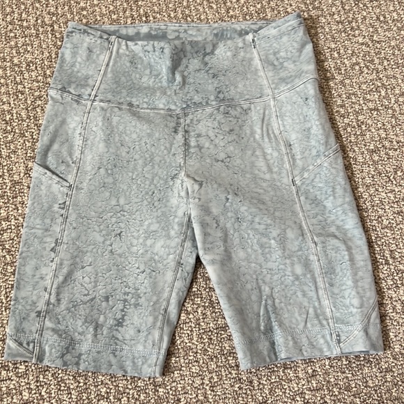 Lululemon Fast and Free Short Blue Denim Color Short Tights Side pockets 8 - Picture 3 of 10